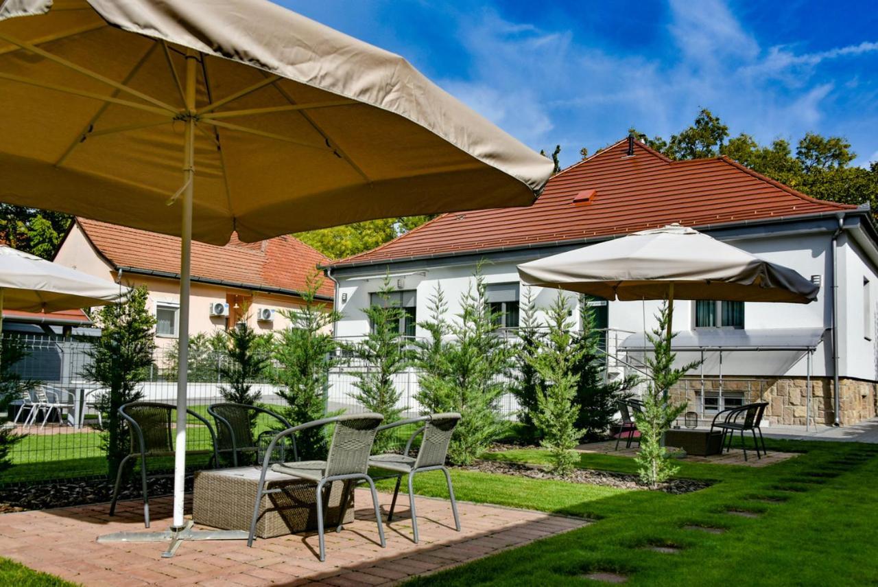 Villa Garden Eger Exterior foto